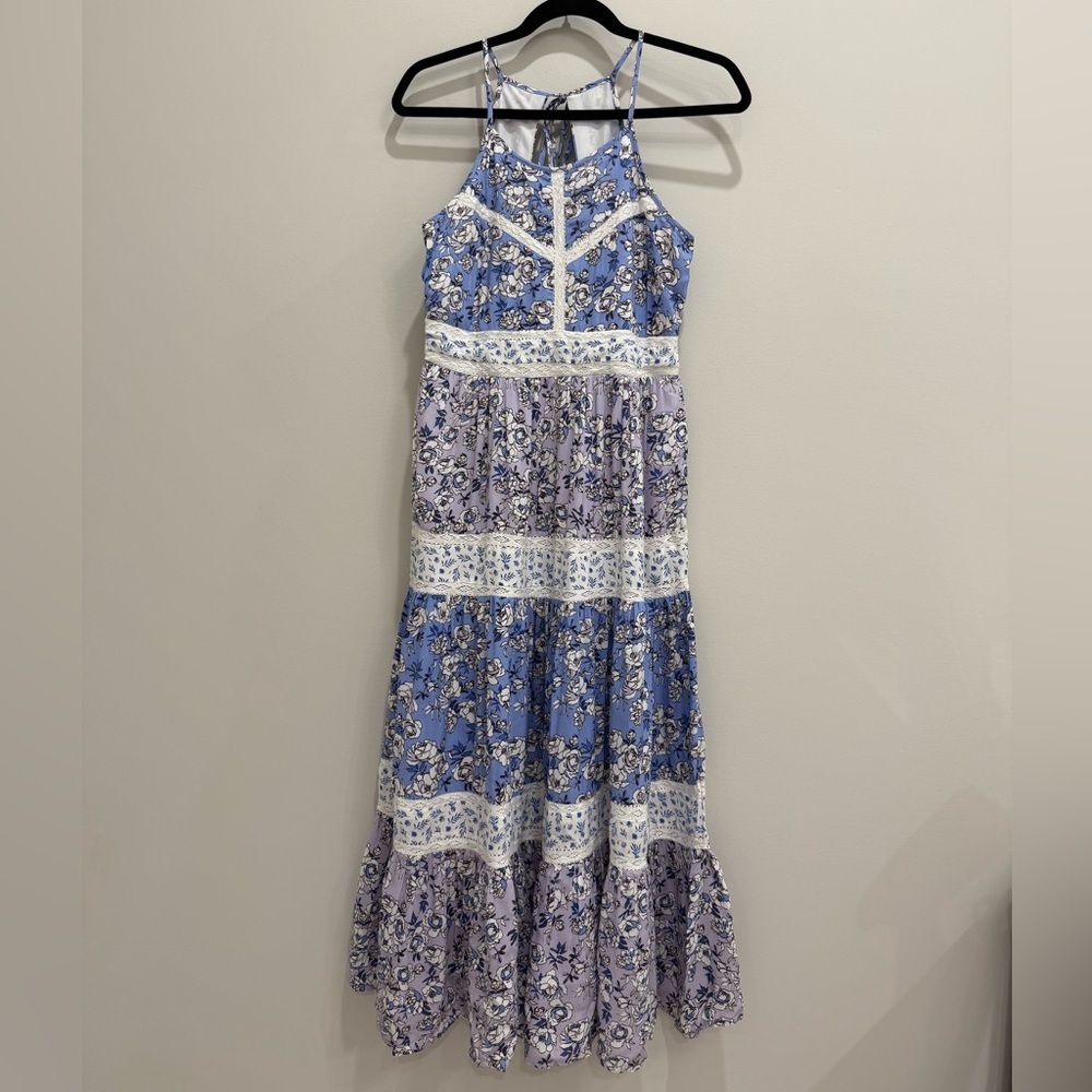 Floral Dress with Lace Detail - Picture 4 of 8